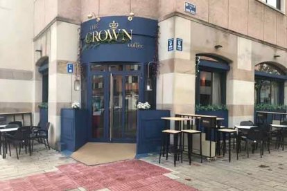 Exterior del bar Bar 'The Crown' en Valladolid donde ocurrió el robo