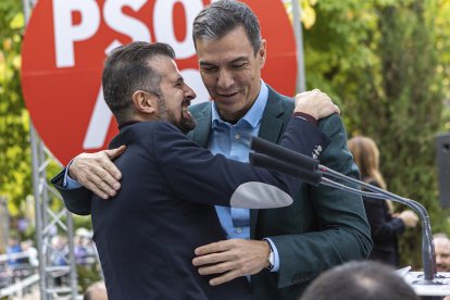 Acto político del PSOE con la participación del secretario general del partido y presidente del Gobierno, Pedro Sánchez junto al el secretario general del PSCyL, Luis Tudanca