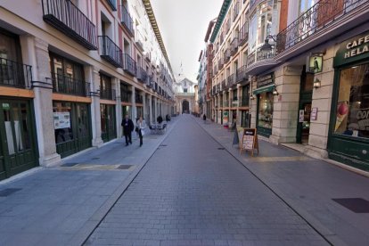 Calle La Platería de Valladolid.