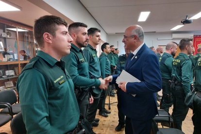 Jacinto Canales, subdelegado del Gobierno en Valladolid, da la bienvenida a las nuevas incorporaciones en la Guardia Civil de Valladolid.