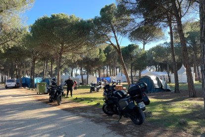 Primeros acampados en Tordesillas para la concentración de Motauros