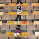 Opositores durante examen de oferta pública de empleo, imagen de archivo.- E.M