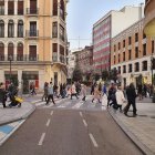 Paso peatonal con semáforo en el cruce de Claudio Moyano con la calle Santiago.-PHOTOGENIC / PABLO REQUEJO