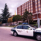 Vehículos de la Agrupación circulando por las inmediaciones de la Comandancia de Valladolid. 1990