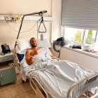 Mike Torres, tras su operación.
