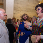 Carnero con participantes en el Día del Orgullo