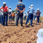 Visita de un grupo de agricultores a los campos de ensayo de UPA Burgos en Castrillo de Solarana