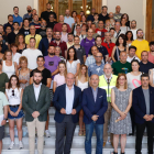 El alcalde con los nuevos trabajadores de Limpieza