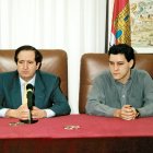 Juan José Lucas y Raúl de la Hoz, en los inicios como procurador del hoy eurodiputado palentino