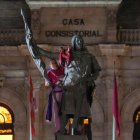 Retirada del pañuelo de fiestas al Conde Ansúrez