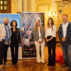 El director de Tamayo Agencia, Ángel Tamayo (I), la concejala de Educación y Cultura, Irene Carvajal (C) y el presidente de AVADECO, Rafael Monedero (D), en la presentación de la Semana de la Moda de Valladolid.