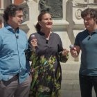 Los presentadores Samantha Vallejo-Nágera, Pepe Rodríguez y Jordi Cruz antes de homenajear a Concha Velasco