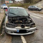 Coche incendiado a la altura de la Overuela