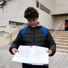 El portavoz general de la delegación territorial del Sindicato de Estudiantes en Castilla y León, Víctor Martínez Morillo, presenta la denuncia formal contra el IES Núñez de Arce de Valladolid por organizar una excursión al Valle de Cuelgamuros.