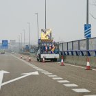 Camión de conservación de carreteras en la VA-30.