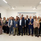 Entrega de los distintivos 'Arroyo Éxito Empresarial' a las nuevas empresas que a lo largo del año 2024 se unieron al grupo que ya cuenta con este reconocimiento municipal.