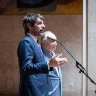El  ministro de Cultura, Ernest Urtasun, y el presidente de la Academia de las Artes y las Ciencias Cinematográficas de España, Fernando Méndez-Leite.
