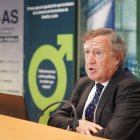 El presidente de la Cámara de Contratistas de Castilla y León, Enrique Pascual, hace balance de los últimos datos de licitación de obra oficial.