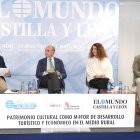 Pablo R. Lago, Ramón Castresana, Marian Revuelta y Julio César García en el Club de Prensa de El Mundo.