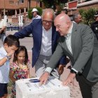 Carnero y López Cerrón durante la inauguración del carril bici de la calle Eras.