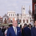 Carnero, en el centro, durante la procesión de la Virgen de San Lorenzo.