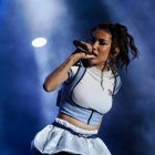 María Becerra, en su actuación en la Plaza Mayor de Valladolid.