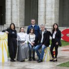 El equipo de 'Cuando un río se convierte en mar', una de las tres películas que narran el trauma