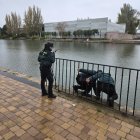 La Guardia Civil salva a un hombre de ahogarse en el Canal de Castilla en Medina de Rioseco
