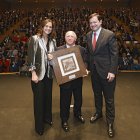 "Con vuestro trabajo diario demostráis que somos una tierra viva y con talento", agradece el presidente de la Junta a los galardonados, e invita a todos a "seguir haciendo de Castilla y León una referencia imparable"