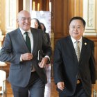 Jesús Julio Carnero y Shi Yonghong durante la recepción a una delegación de empresas chinas a Valladolid.