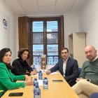 Representantes del PP de Valladolid se reúnen con el presidente de la Asociación de usuarios de Alta Velocidad.