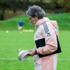 Guillermo Almada al frente de su primer entrenamiento con el Oviedo.
