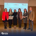 Amanda Vázquez (tercera por la izquierda), durante su defensa de tesis doctoral.