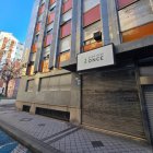 Antigua sede de la ONCE con entrada por calle Muro.