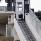 Ascensor de la ladera de Parquesol por la Avenida de Salamanca sin funcionar