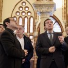 Alfonso Fernández Mañueco, visita el Palacio de Gaudí de Astorga