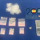 Drogas y báscula de precisión incautadas a un varón en la calle Gabilondo de Valladolid.