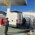 La Guardia Civil durante la actuación de la estafa a la empresa de transportes