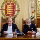 El alcalde de la capital vallisoletana, Jesús Julio Carnero, preside la lectura del fallo de la 73 edición del Premio de Novela ‘Ateneo-Ciudad de Valladolid’.