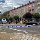 Reventón de una tubería de agua en la Avenida de Burgos, Valladolid