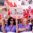 UGT Servicios Públicos Castilla y León se concentra para denunciar las condiciones del sector de la Dependencia.
