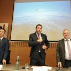 El presidente de Gotion, Steven Cai, y los ministros Óscar Puente y Jordi Hereu.
