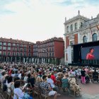 Valladolid convierte su Plaza Mayor este sábado en un gran escenario lírico con la Carroza del Teatro Real.

El próximo sábado, día 11 de julio, a las 22.00 horas, la Carroza del Teatro Real volverá a Valladolid para ofrecer, en la Plaza Mayor, un inolvidable concierto lírico interpretado por cinco jóvenes artistas procedentes del proyecto Crescendo del Teatro Real.

CASTILLA Y LEÓN ESPAÑA EUROPA VALLADOLID CULTURA
TEATRO REAL
