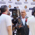 Jesús Julio Carnero, este jueves ante los medios.