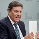 El consejero de Economía y Hacienda y portavoz, Carlos Fernández Carriedo, comparece en rueda de prensa posterior al Consejo de Gobierno.