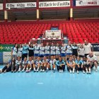 La plantilla del Caja Rural Aula posa en el Trofeo Ciudad de Valladolid.