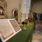 Lote de obras de arte recuperadas por la Guardia Civil, expuestas en el Convento Museo de San Francisco de Medina de Rioseco-RUBÉN CACHO / ICAL