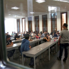 Un grupo de alumnos realiza un examen en el Campus María Zambrano de la Universidad de Segovia.-Ical