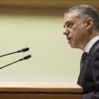 El lehendakari en funciones, Iñigo Urkullu, en el pleno de investidura del Parlamento Vasco.-Adrian Ruiz de Hierro