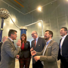 Iñaki San Sebastián, Idoia Mendia yLuis Tudanca, ayer durante la visita al laboratorio Ingrid de Tecnalia.-ICAL